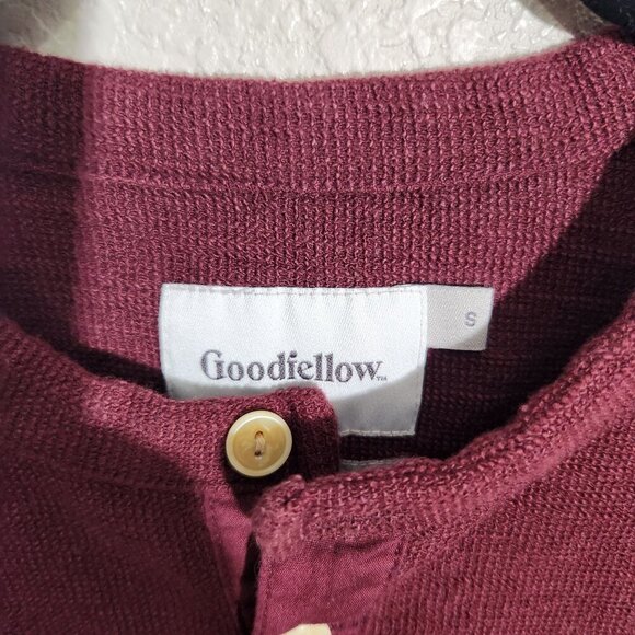 Goodfellow Cropped Top Womens Small Burgundy Long-Sleeve Henley Button-Up raw he - Picture 2 of 10